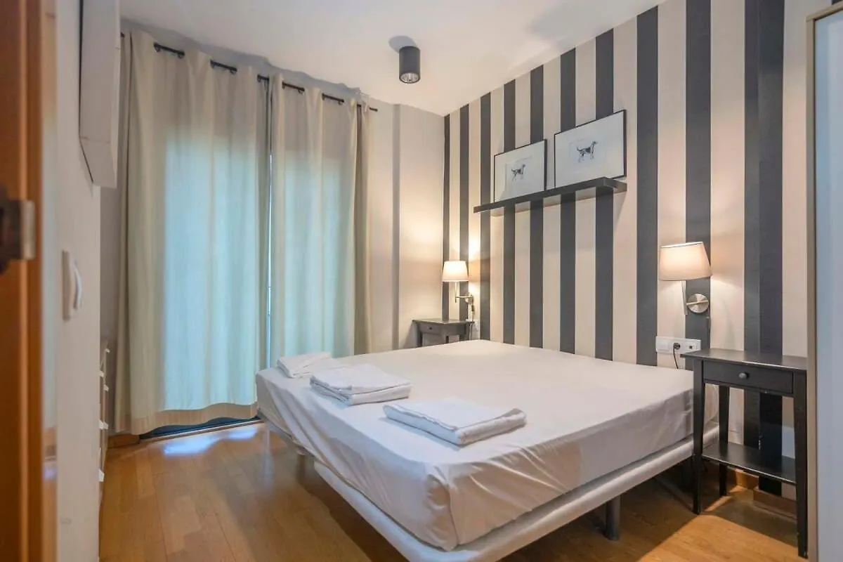 Modern And Bright Apartment In Eixample 2-1 Βαρκελώνη